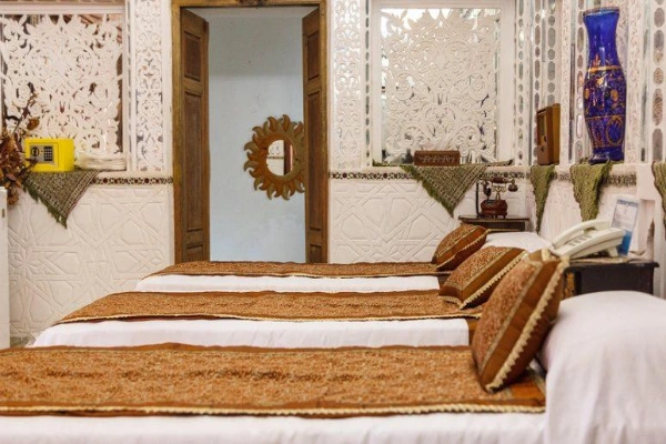 اتاق هتل ملک التجار یزدرزرو هتل-های